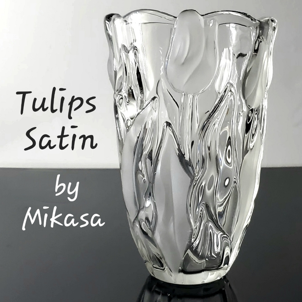 8" Mikasa "Tulips Satin" Crystal Clear Vase